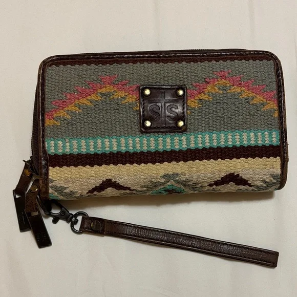 STS Ranchwear Serape Wallet/Wristlet - Picture 1 of 11